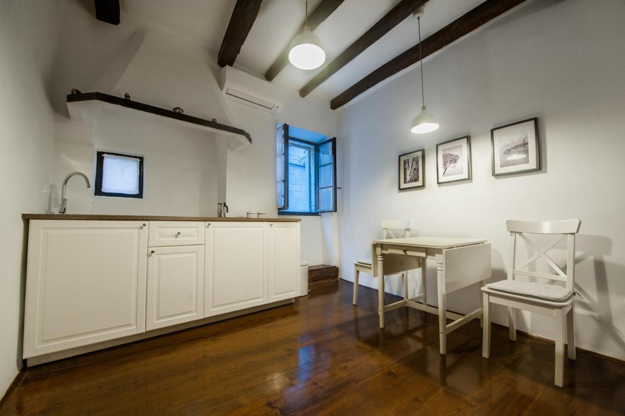 Studio Apartment Casa Di Pietra Ρόβινι Εξωτερικό φωτογραφία