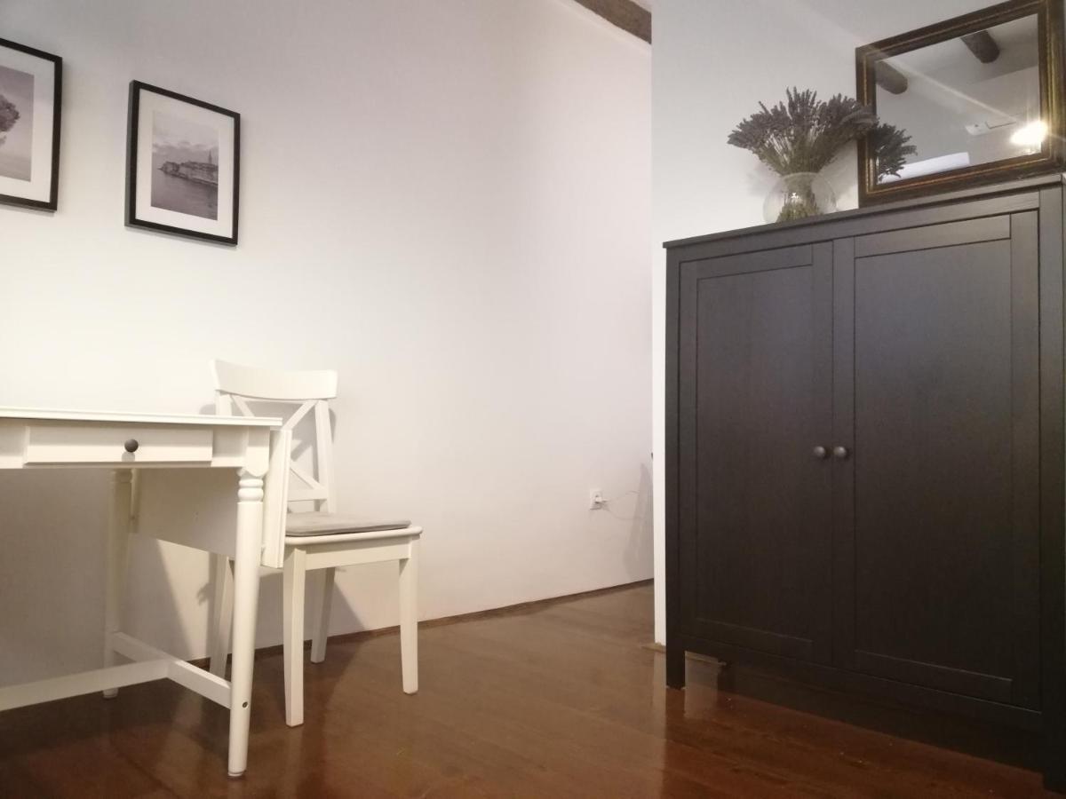 Studio Apartment Casa Di Pietra Ρόβινι Εξωτερικό φωτογραφία